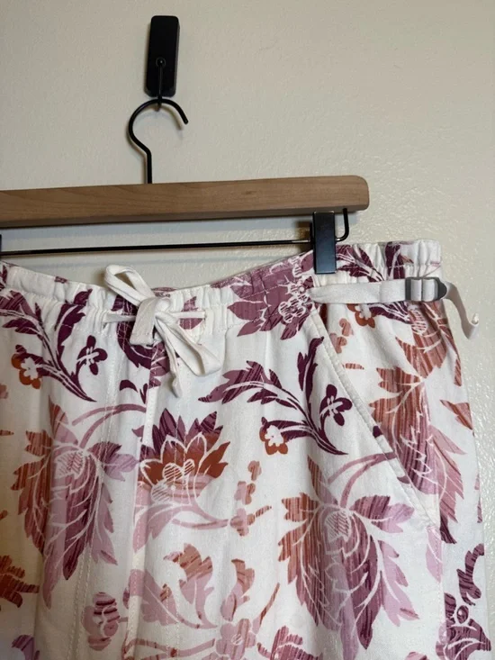 Anthropologie Pilcro Linen Printed Beach Cargo Pants - Picture 3 of 7